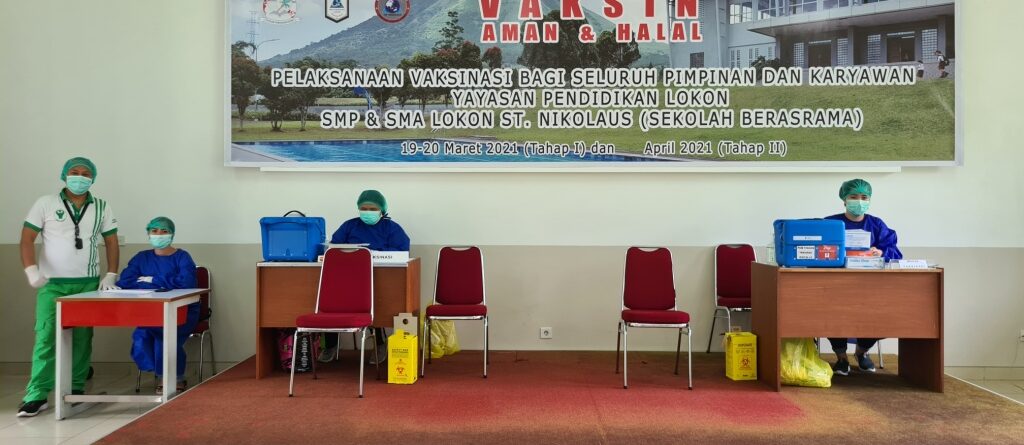 vaksinasi covid19 tahap 1 LOSNITO SMP Lokon SMA Lokon Sekolah Berasrama Tomohon